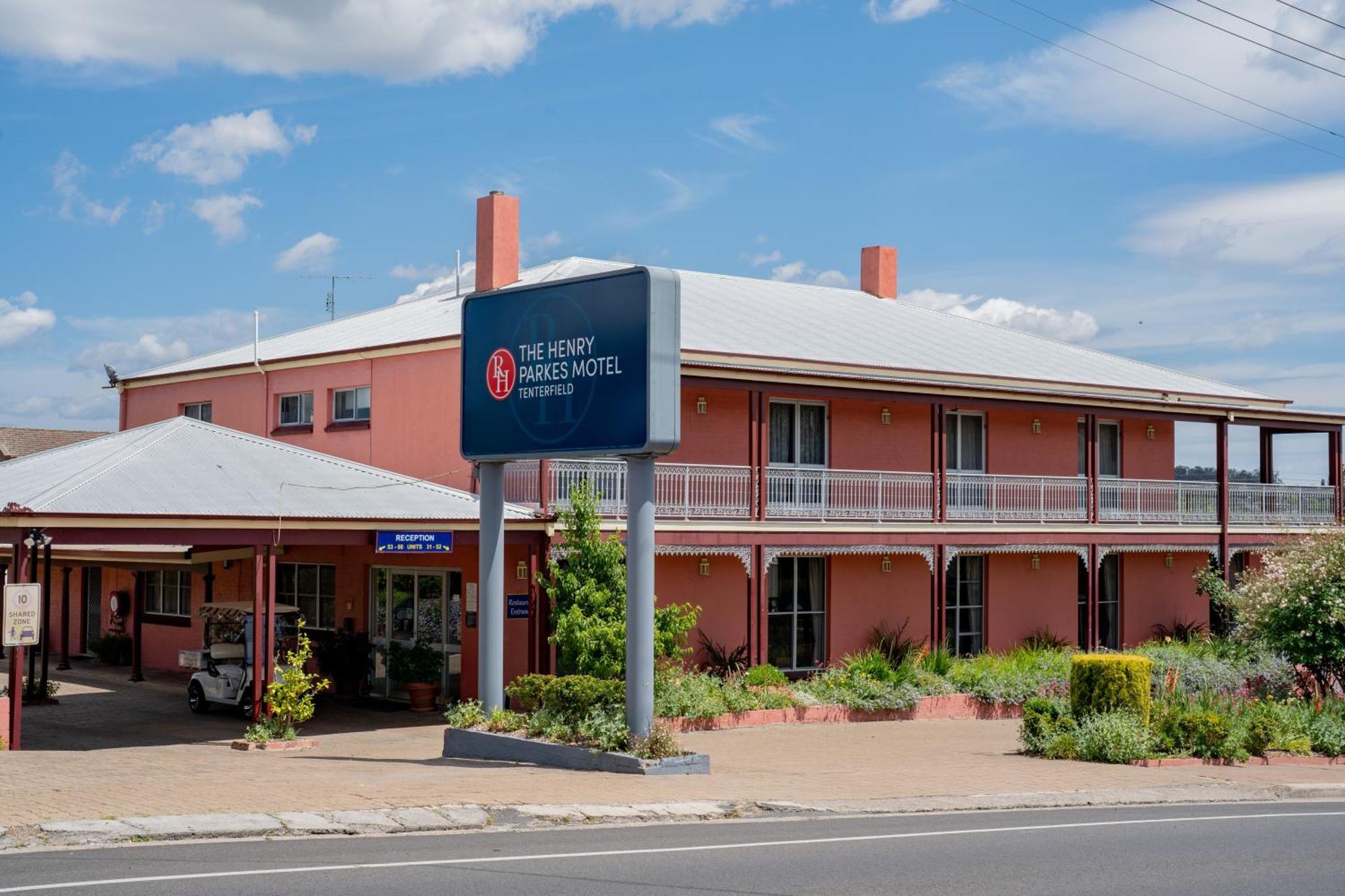The Henry Parkes Tenterfield Exterior photo