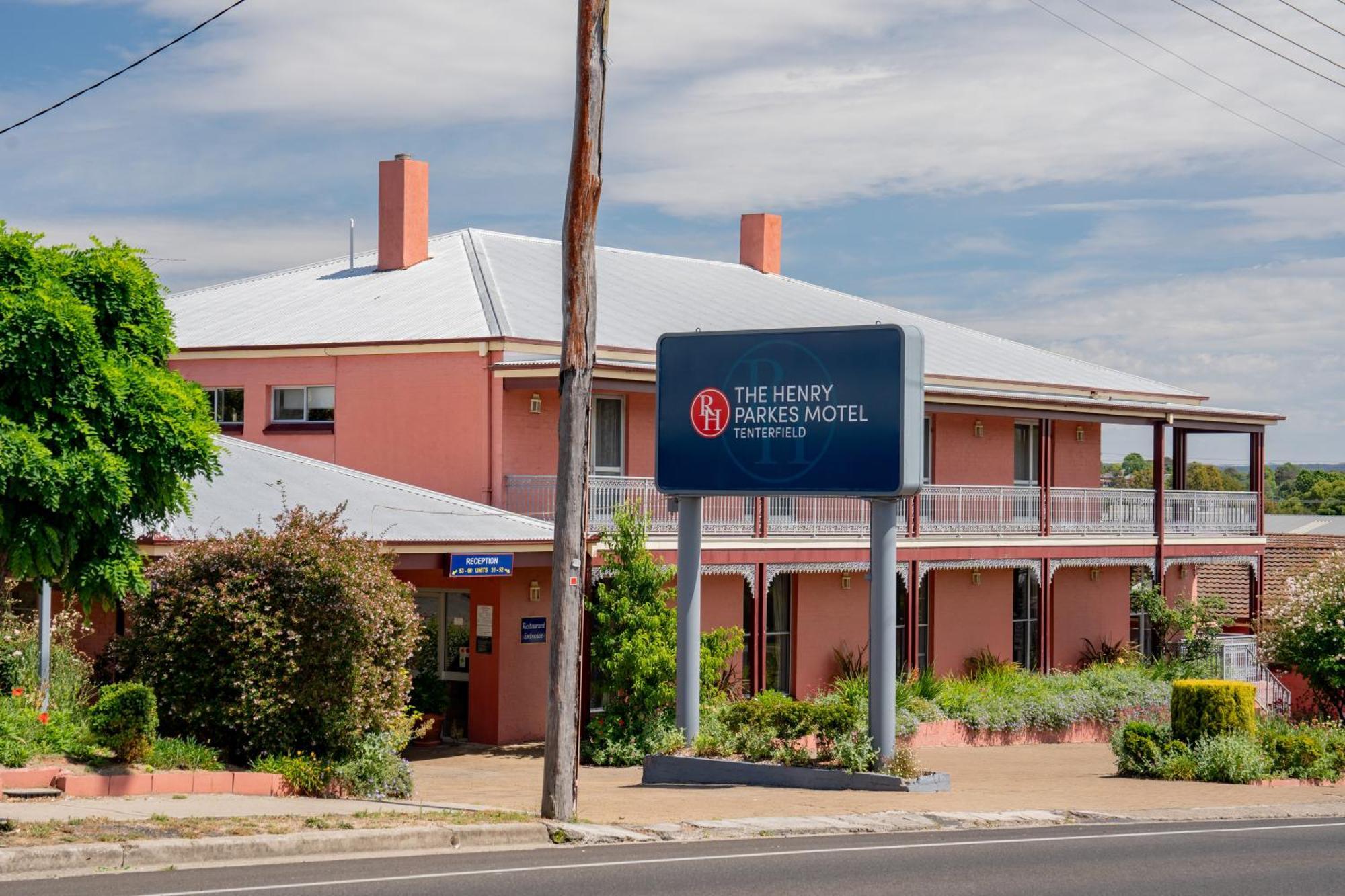 The Henry Parkes Tenterfield Exterior photo